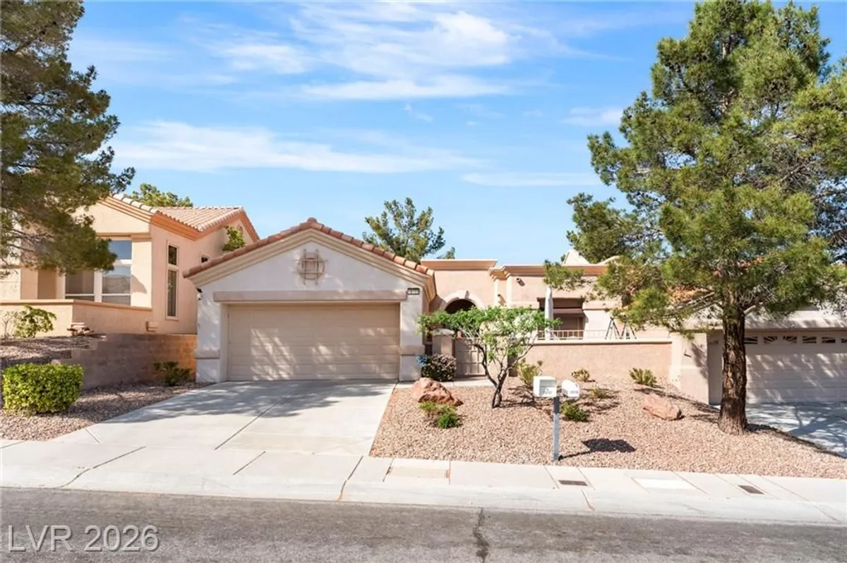 Property Slideshow image 1 of 41 | 10722 sky meadows ave, Las Vegas, NV, 89134