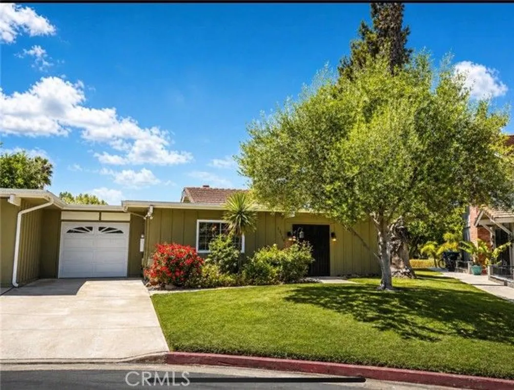 Property Slideshow image 1 of 1 | 28518 via las flores, Murrieta, CA, 92563