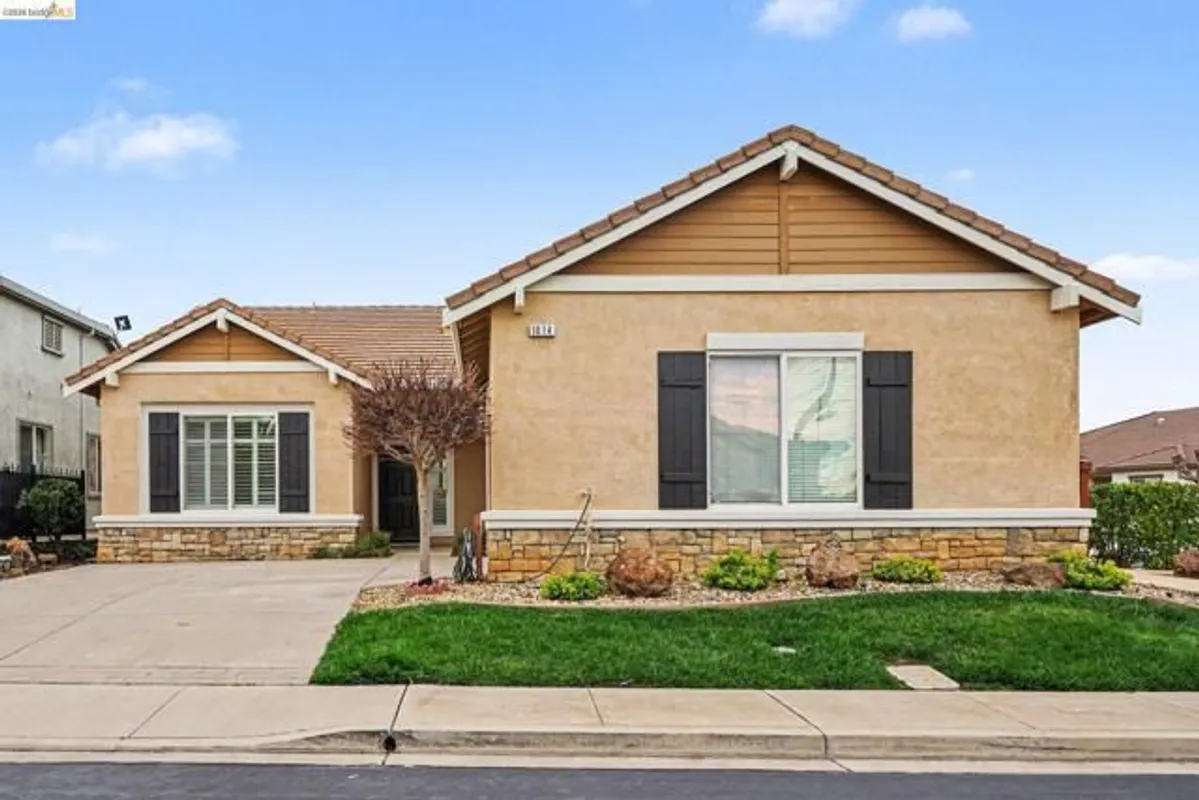 Property Slideshow image 1 of 25 | 1014 centennial dr, Brentwood (Cc), CA, 94513