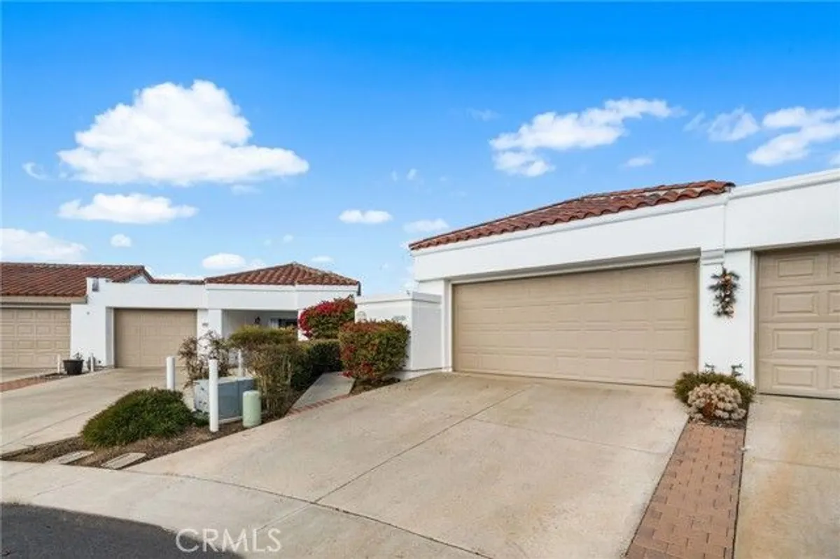 Property Slideshow image 1 of 35 | 4655 barcelona way, Oceanside, CA, 92056