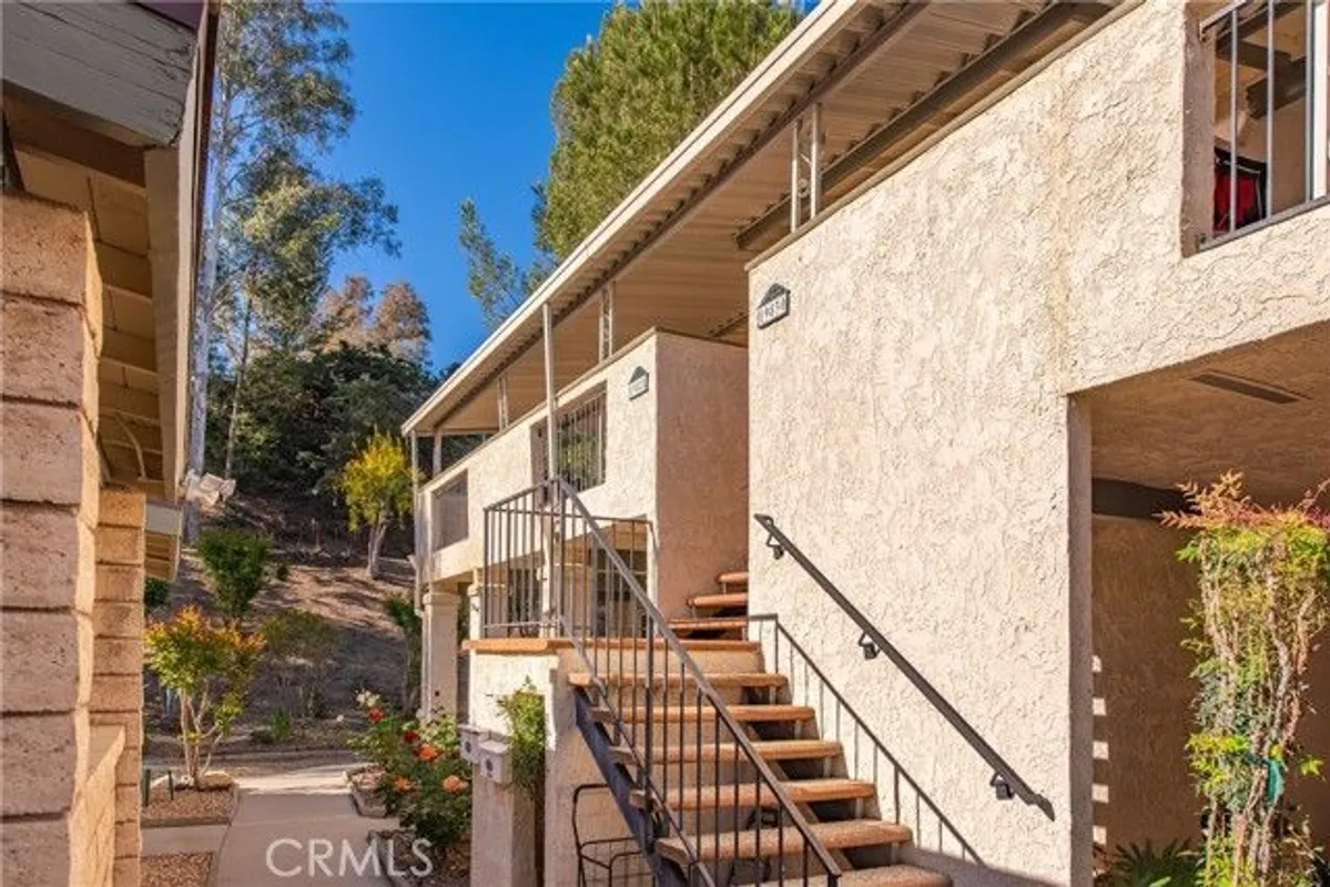 Property Slideshow image 1 of 41 | 19828 spanish oak dr, Newhall, CA, 91321
