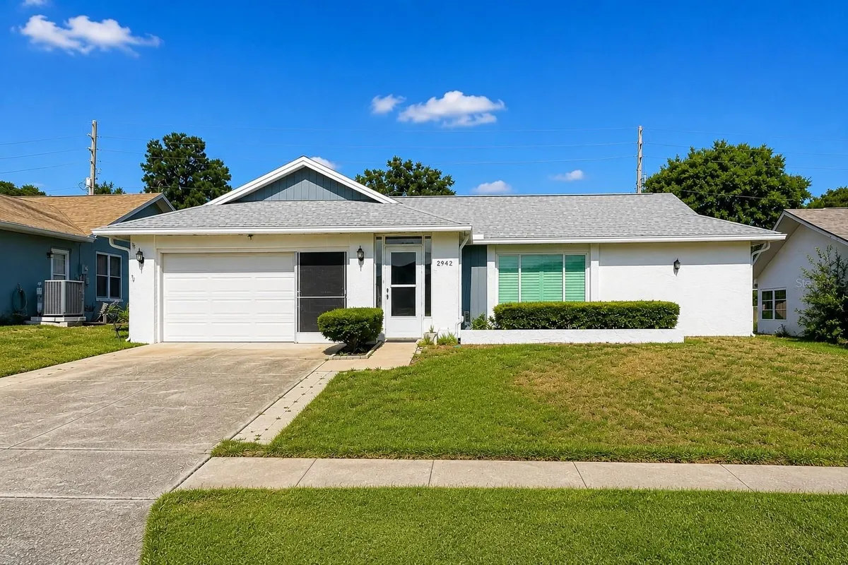 Property Slideshow image 1 of 14 | 2942 macalpin dr, Palm Harbor, FL, 34684