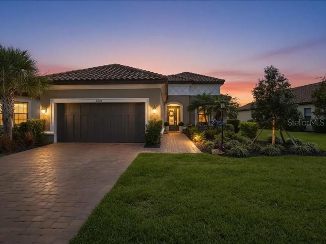Property Slideshow image 1 of 39 | 6243 plateau ct, Bradenton, FL, 34203
