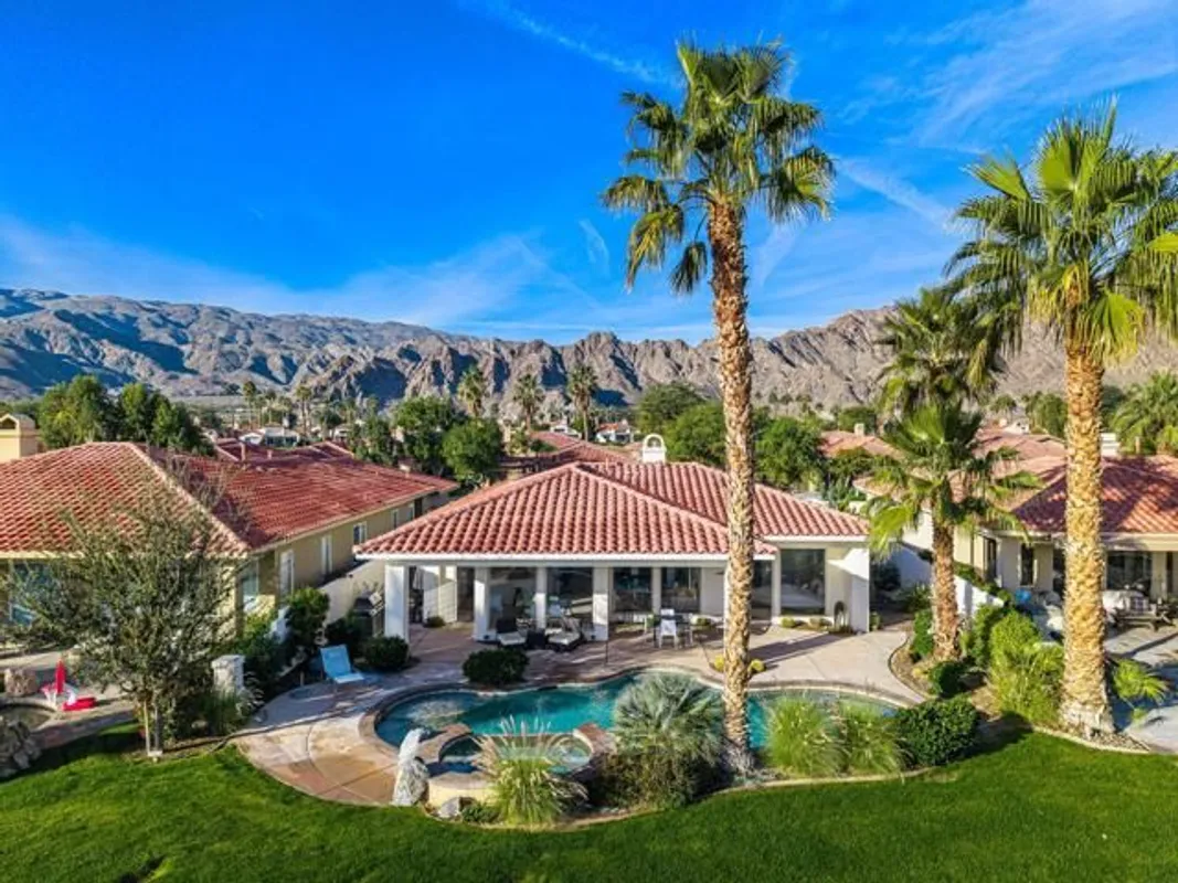 Property Slideshow image 1 of 24 | 57178 medinah, La Quinta, CA, 92253