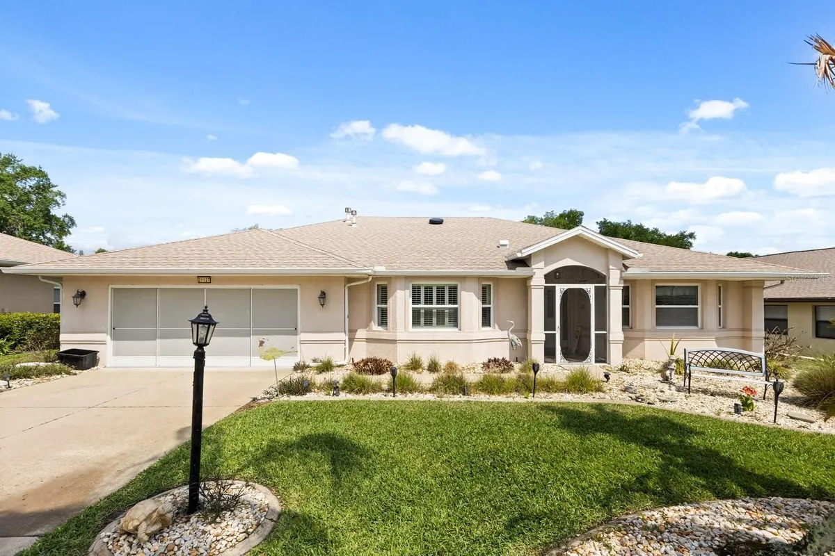 Property Slideshow image 1 of 30 | 21127 royal st georges ln, Leesburg, FL, 34748