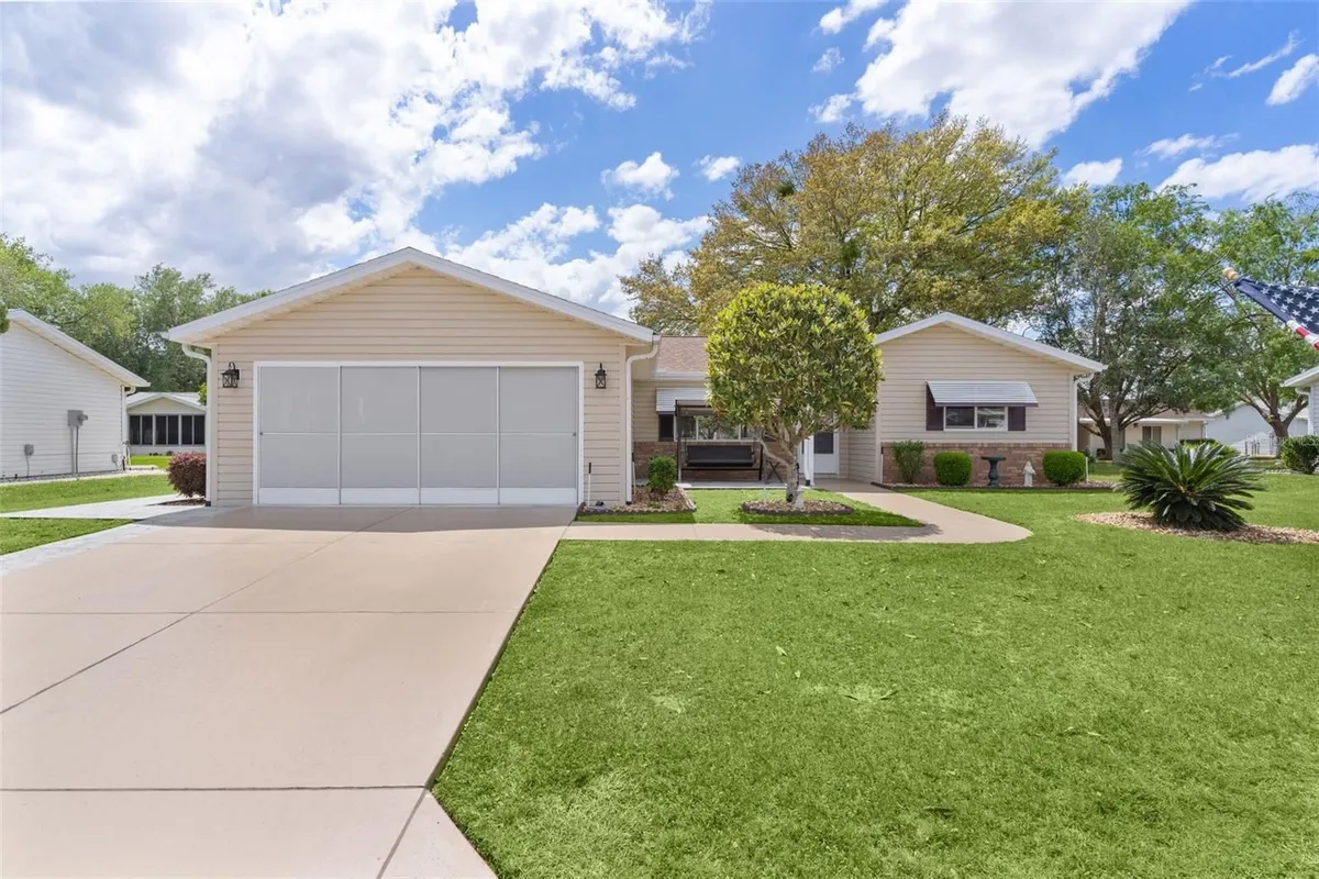 Property Slideshow image 1 of 43 | 17864 se 106th ter, Summerfield, FL, 34491