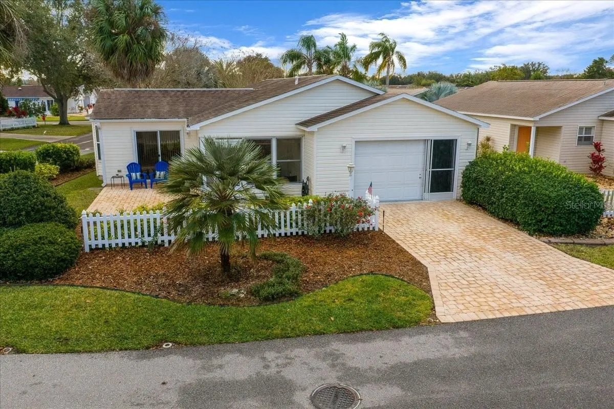Property Slideshow image 1 of 56 | 2584 acosta ct, The Villages, FL, 32162