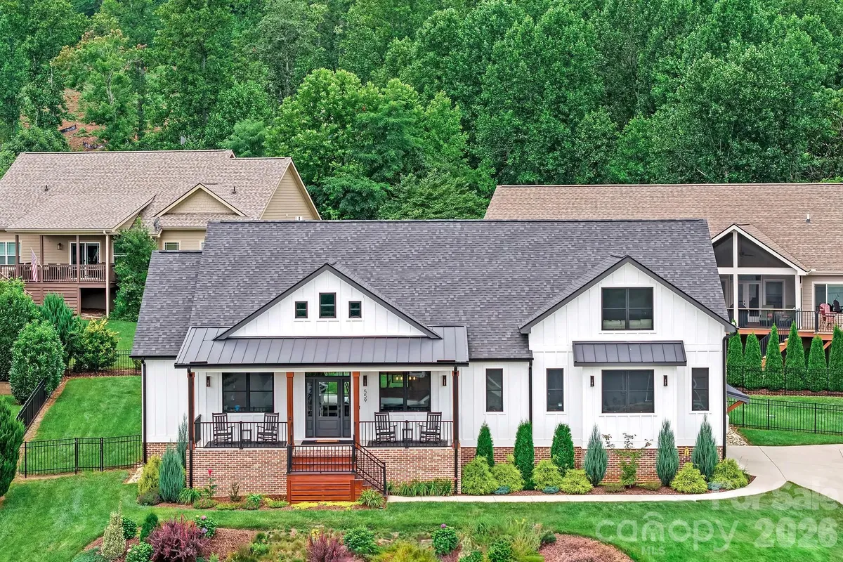 Property Slideshow image 1 of 35 | 559 blacksmith run dr, Hendersonville, NC, 28792