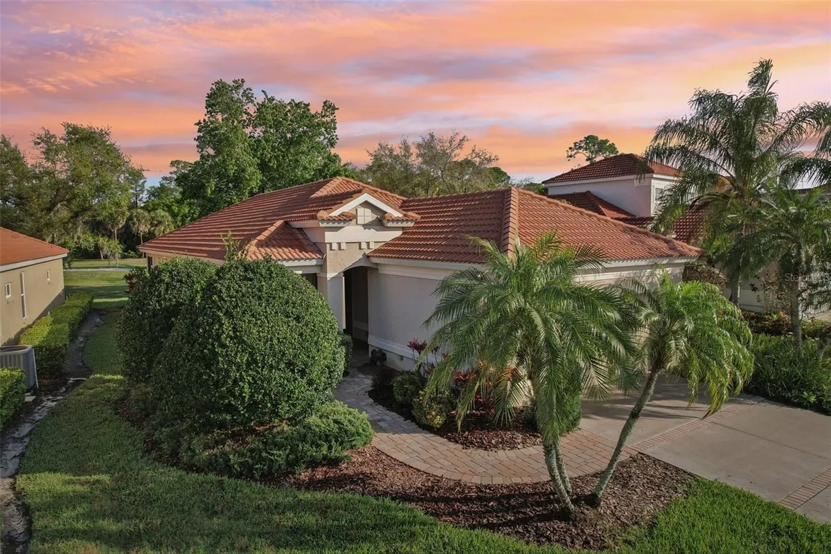 Property Slideshow image 1 of 60 | 7523 birds eye ter, Bradenton, FL, 34203