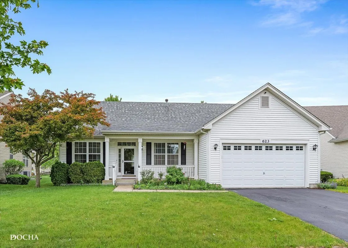 Property Slideshow image 1 of 32 | 623 queen dr, Oswego, IL, 60543