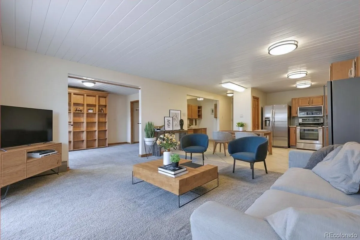 Property Slideshow image 1 of 49 | 625 s clinton st 7a, Denver, CO, 80247