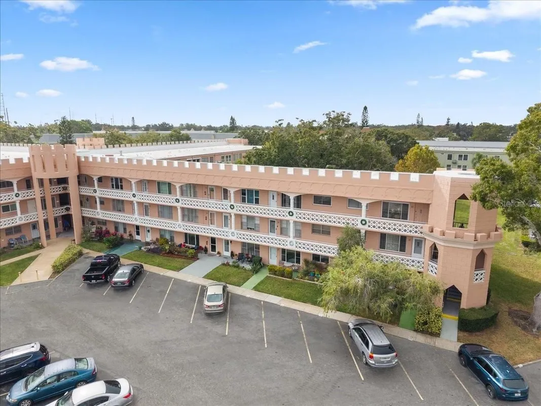 Property Slideshow image 1 of 44 | 2457 ecuadorian way 27, Clearwater, FL, 33763