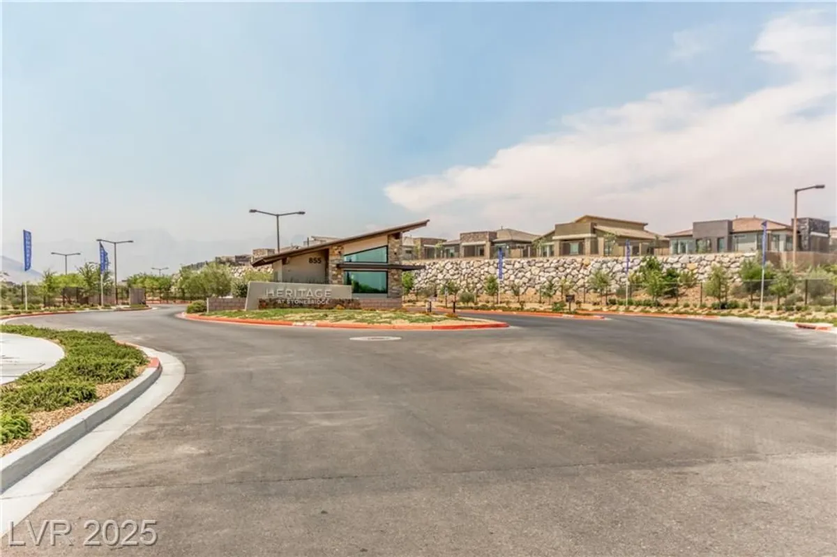 Property Slideshow image 1 of 43 | 905 belleforte ln, Las Vegas, NV, 89138