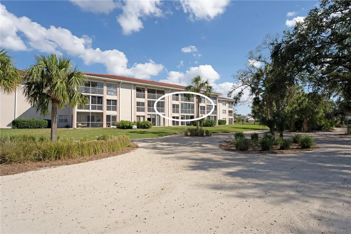 Property Slideshow image 1 of 50 | 6501 stone river rd apt 205, Bradenton, FL, 34203