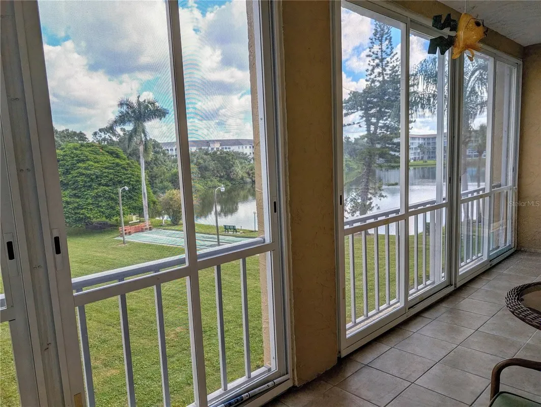 Property Slideshow image 1 of 36 | 3589 lake bayshore dr # j-303, Bradenton, FL, 34205