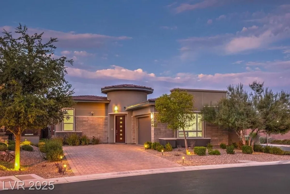 Property Slideshow image 1 of 63 | 9928 regency square ave, Las Vegas, NV, 89148