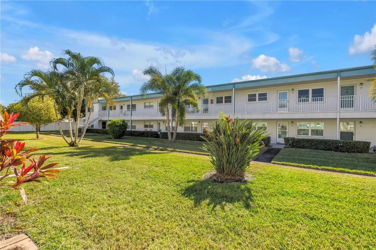 Property Slideshow image 1 of 43 | 5287 81st st 5, St Petersburg, FL, 33709