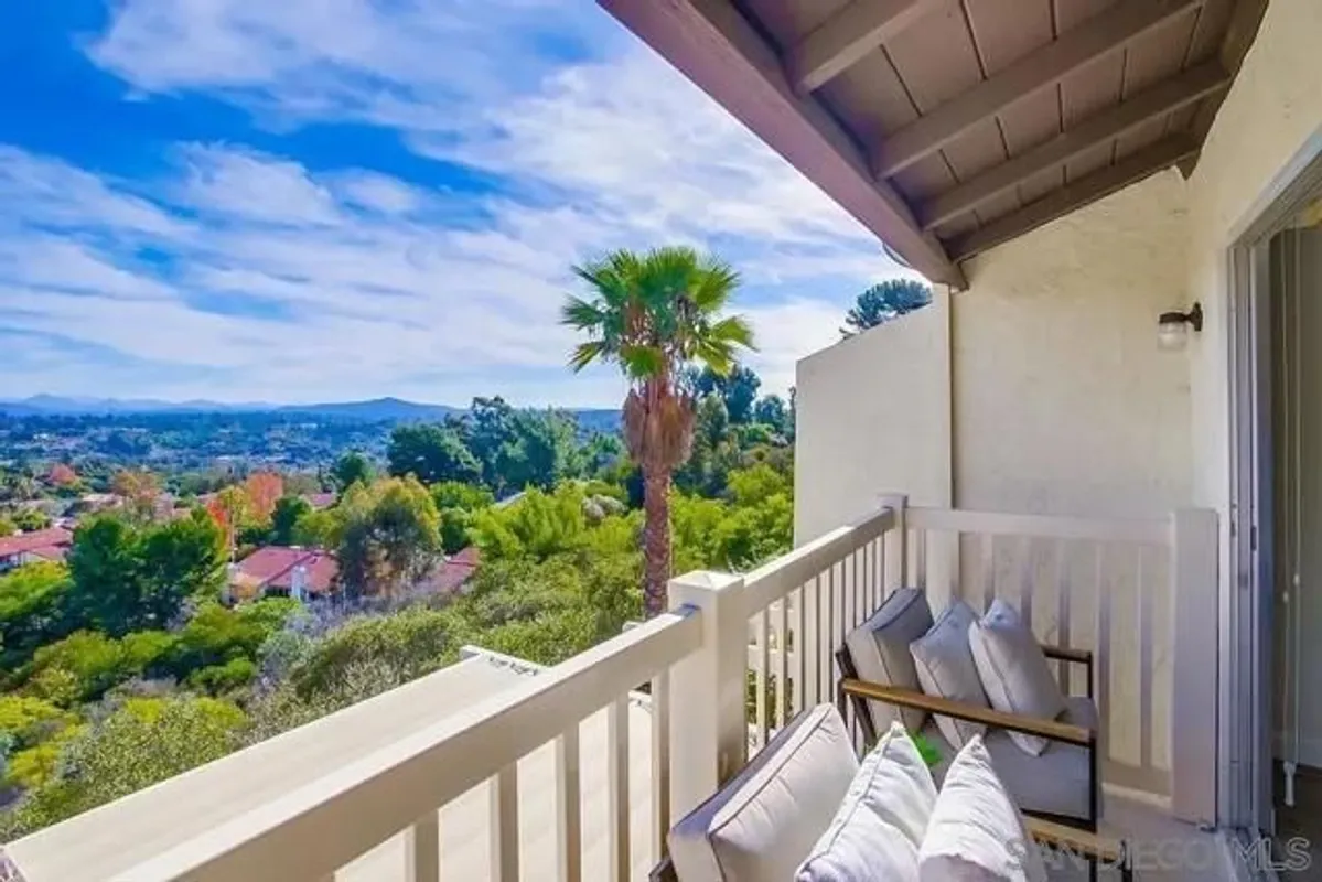 Property Slideshow image 1 of 27 | 1874 forestdale dr, Encinitas, CA, 92024