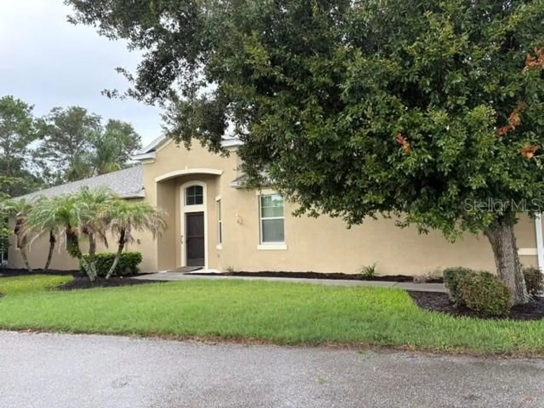 Property Slideshow image 1 of 19 | 2304 oakley green dr 61, Sun City Center, FL, 33573