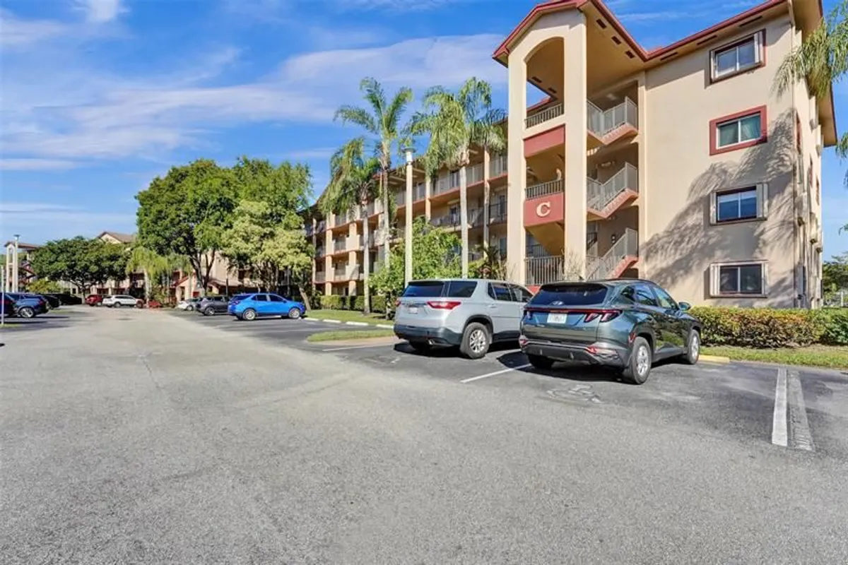 Property Slideshow image 1 of 30 | 901 sw 138th ave 403c, Pembroke Pines, FL, 33027