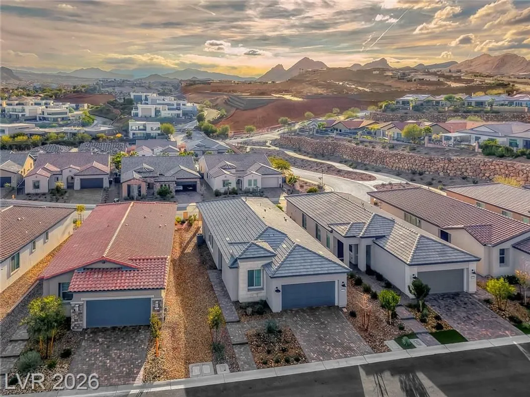 Property Slideshow image 1 of 63 | 171 palm fox ct, Henderson, NV, 89011