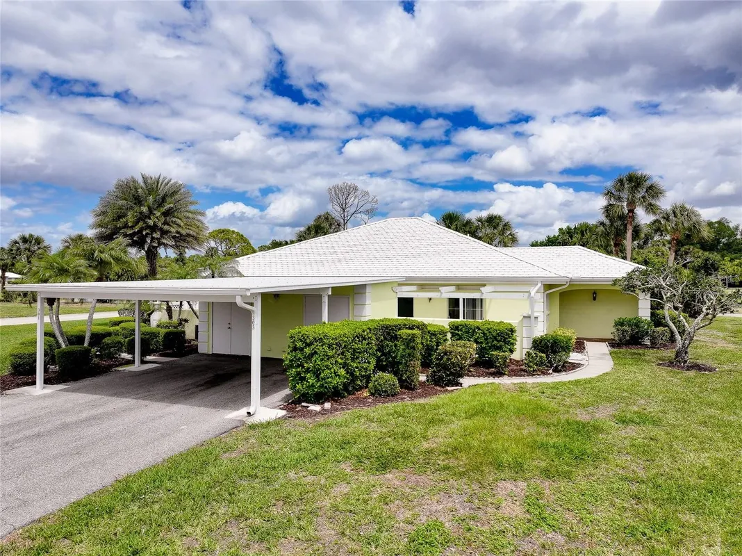 Property Slideshow image 1 of 63 | 303 wexford ter 183, Venice, FL, 34293