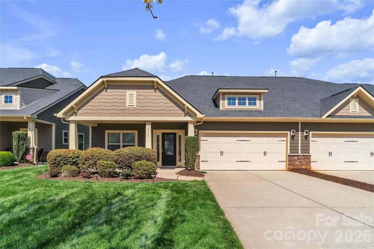Property Slideshow image 1 of 32 | 111 canter ln, Mooresville, NC, 28115