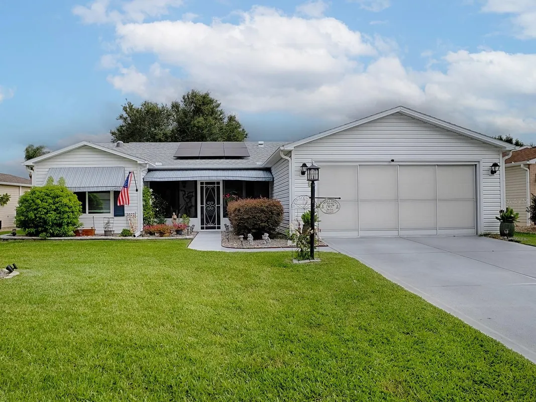 Property Slideshow image 1 of 42 | 1507 gardena ct, The Villages, FL, 32159