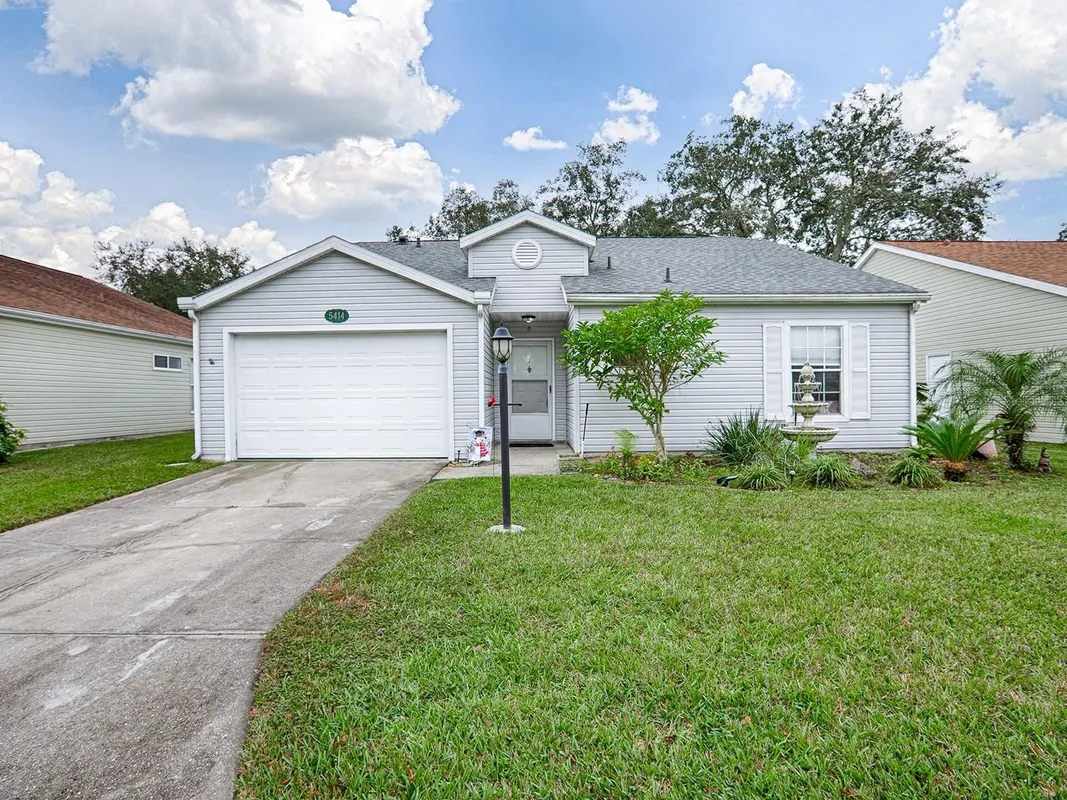 Property Slideshow image 1 of 29 | 5414 astor st, Leesburg, FL, 34748