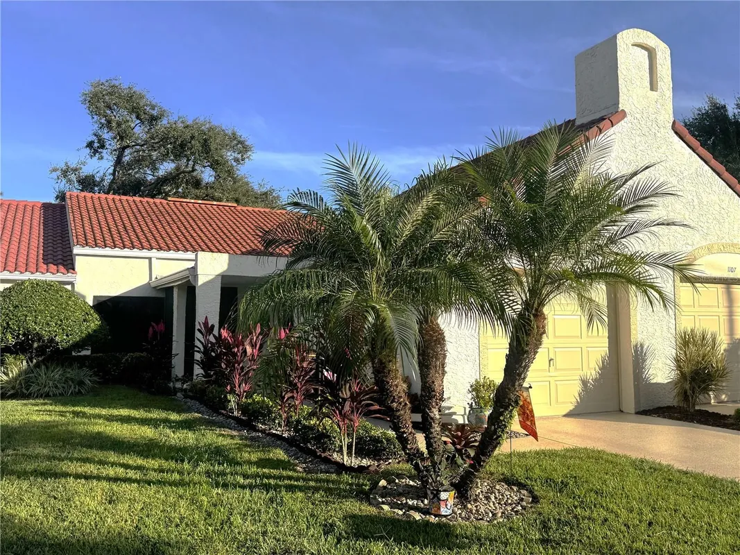 Property Slideshow image 1 of 18 | 1109 madeira dr, Palm Harbor, FL, 34684