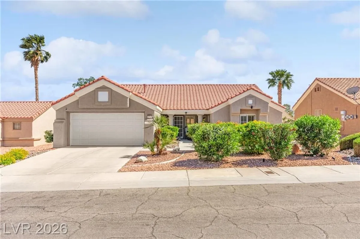 Property Slideshow image 1 of 52 | 9701 buckhorn dr, Las Vegas, NV, 89134