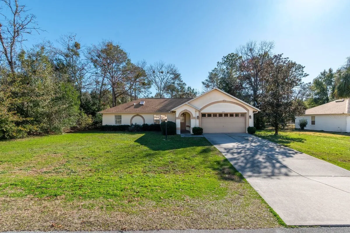 Property Slideshow image 1 of 47 | 10795 sw 53rd cir, Ocala, FL, 34476