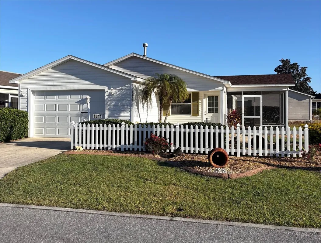 Property Slideshow image 1 of 20 | 1641 osprey ave, The Villages, FL, 32162