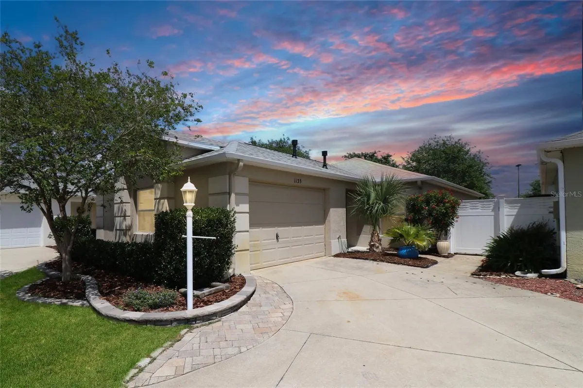Property Slideshow image 1 of 47 | 1135 easley way, The Villages, FL, 32162