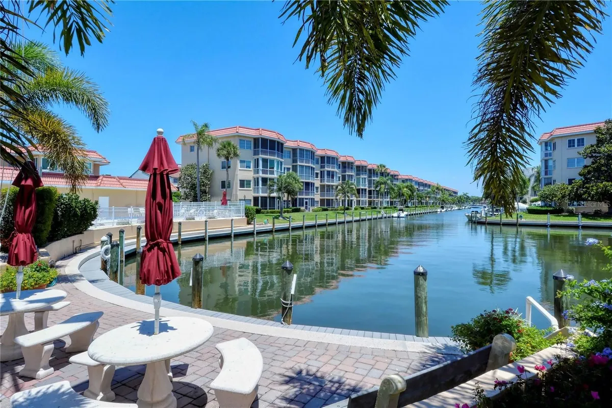 Property Slideshow image 1 of 78 | 1257 s portofino dr 307, Sarasota, FL, 34242