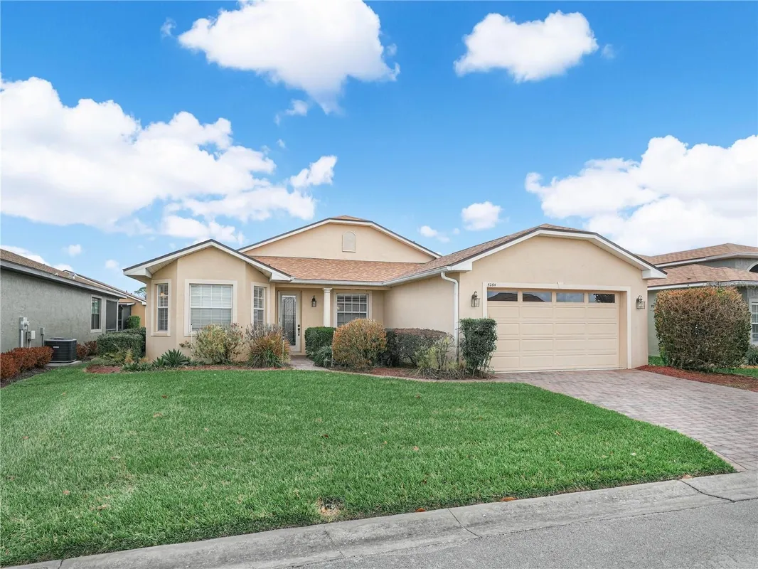 Property Slideshow image 1 of 73 | 5264 green dr, Winter Haven, FL, 33884