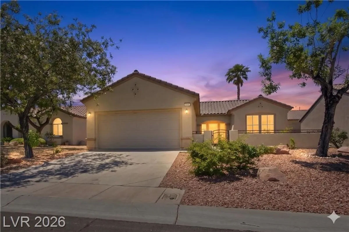 Property Slideshow image 1 of 50 | 2581 grandville ave, Henderson, NV, 89052
