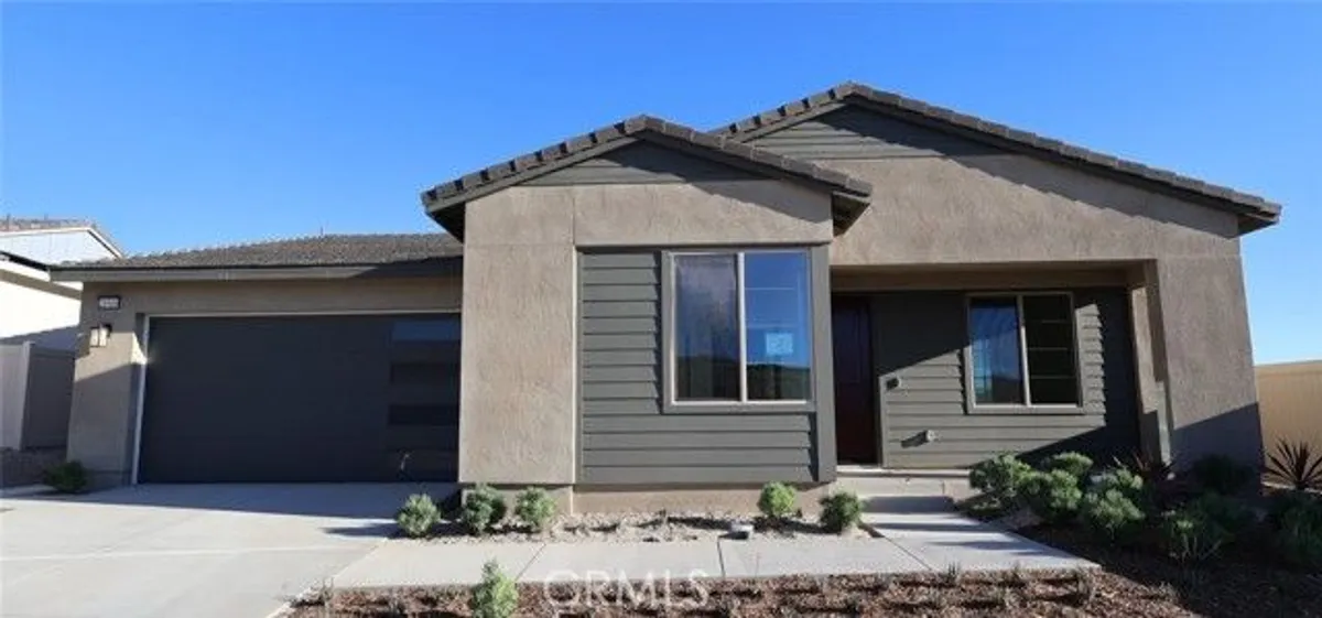 Property Slideshow image 1 of 17 | 28908 vertex way, Canyon Country, CA, 91350