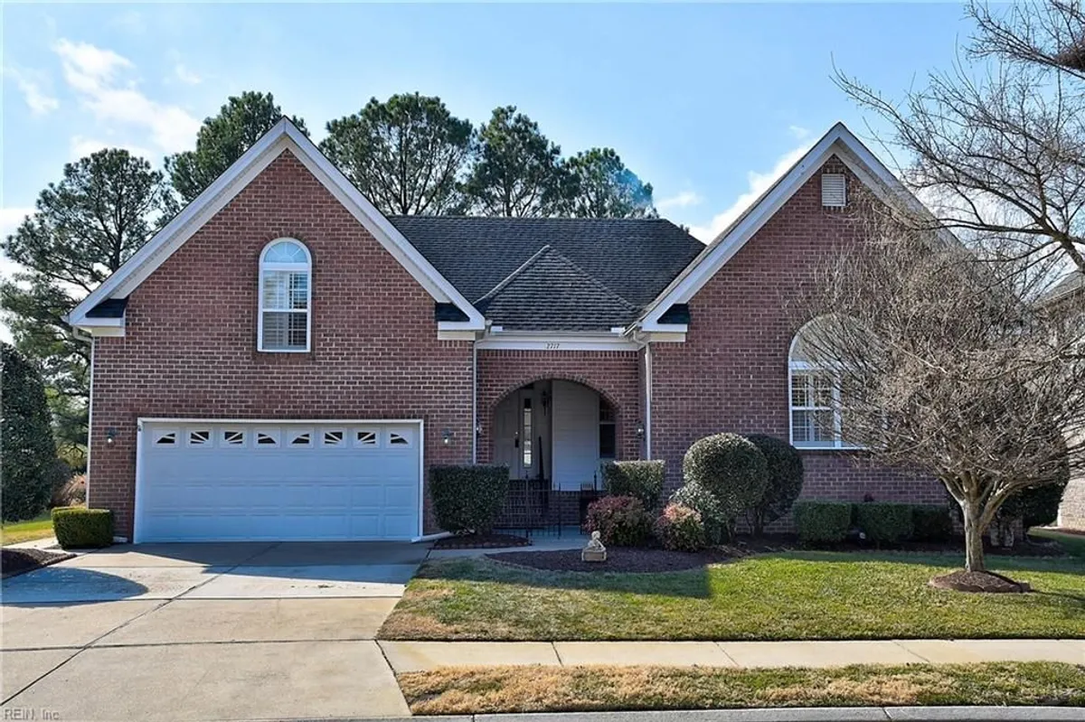 Property Slideshow image 1 of 50 | 2717 longworth ct, Virginia Beach, VA, 23456