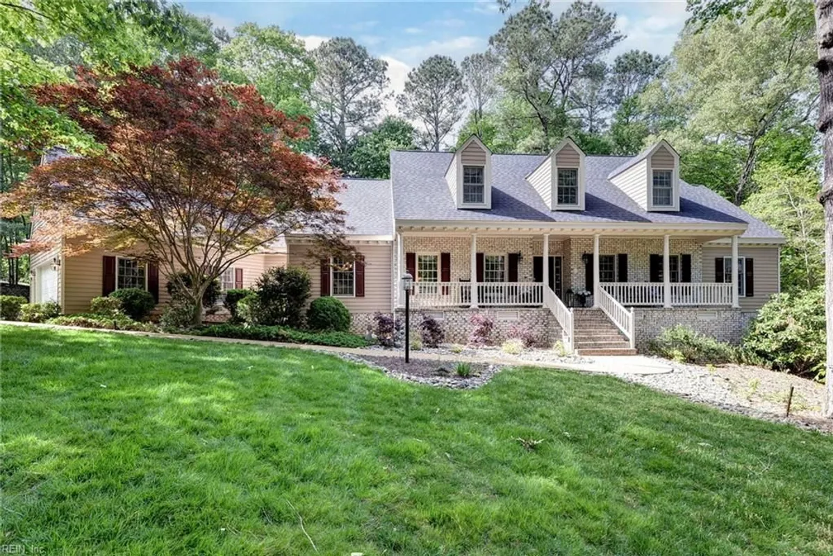 Property Slideshow image 1 of 49 | 103 dutchess, Williamsburg, VA, 23188