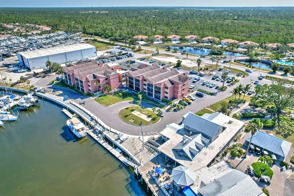 Property Slideshow image 1 of 31 | 3170 matecumbe key rd 112, Punta Gorda, FL, 33955