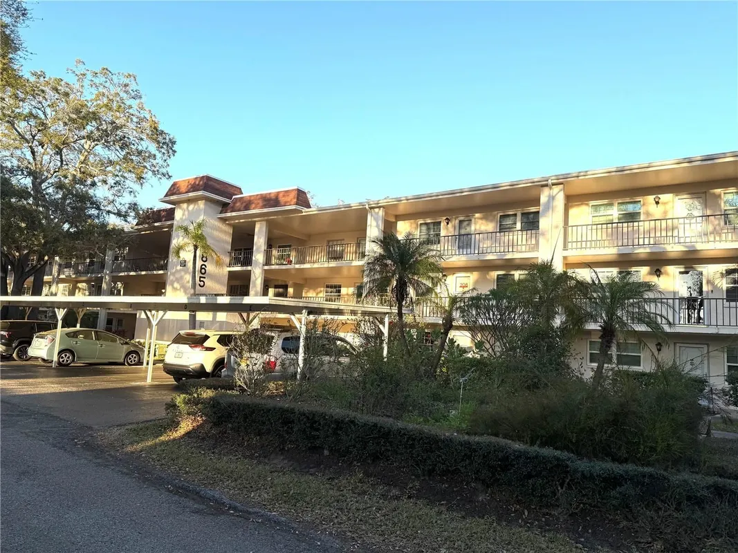 Property Slideshow image 1 of 34 | 865 virginia ct apt 107, Dunedin, FL, 34698