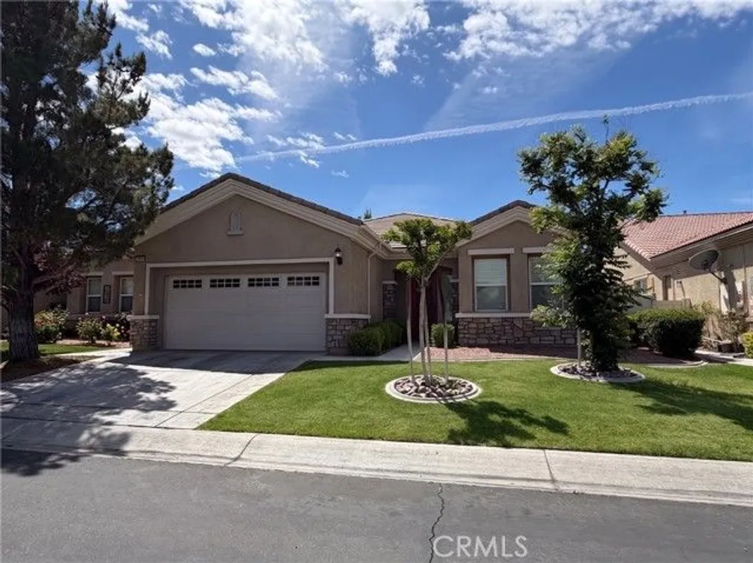 Property Slideshow image 1 of 41 | 19469 del ray rd, Apple Valley, CA, 92308