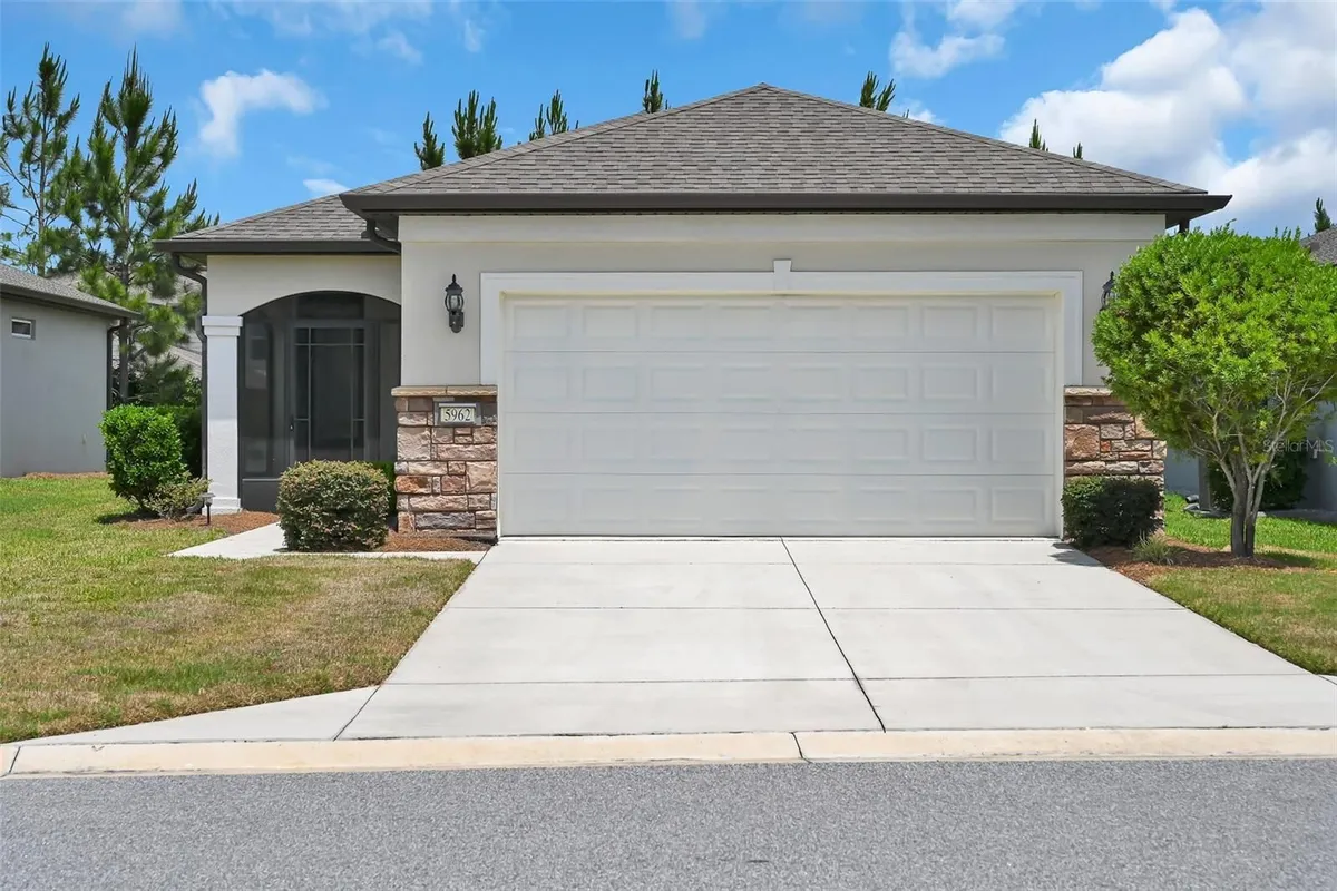 Property Slideshow image 1 of 65 | 5962 sw 93rd cir, Ocala, FL, 34481