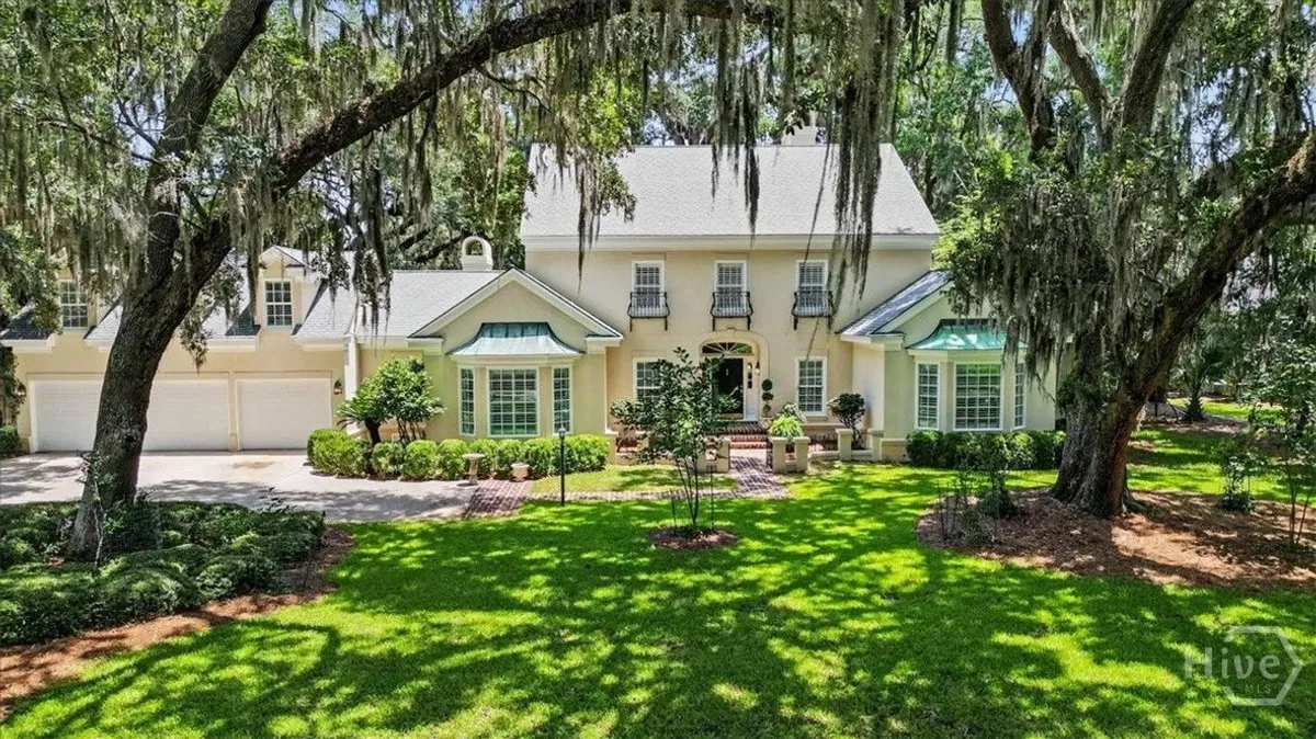 Property Slideshow image 1 of 63 | 21 little comfort rd, Savannah, GA, 31411