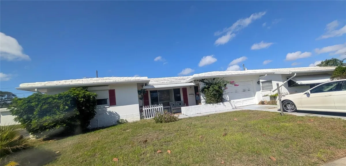 Property Slideshow image 1 of 34 | 9640 45th st, Pinellas Park, FL, 33782