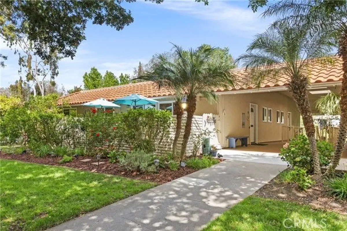 Property Slideshow image 1 of 24 | 662 via los altos q, Laguna Woods, CA, 92637
