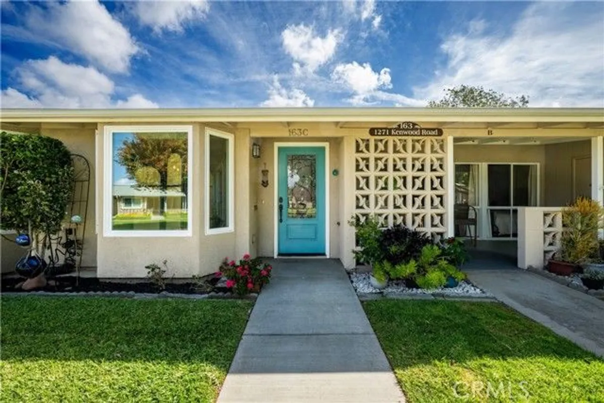 Property Slideshow image 1 of 25 | 1271 kenwood 163c, Seal Beach, CA, 90740