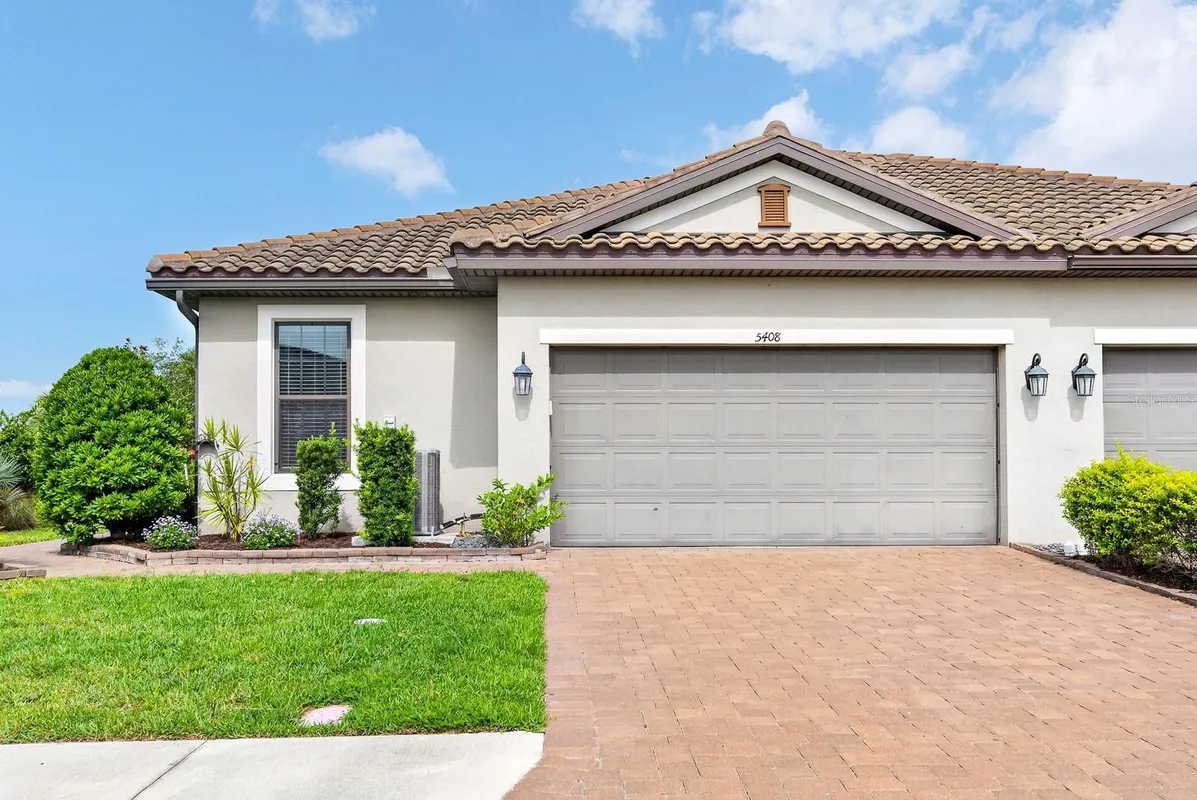 Property Slideshow image 1 of 42 | 5408 taliaferro ct, Palmetto, FL, 34221