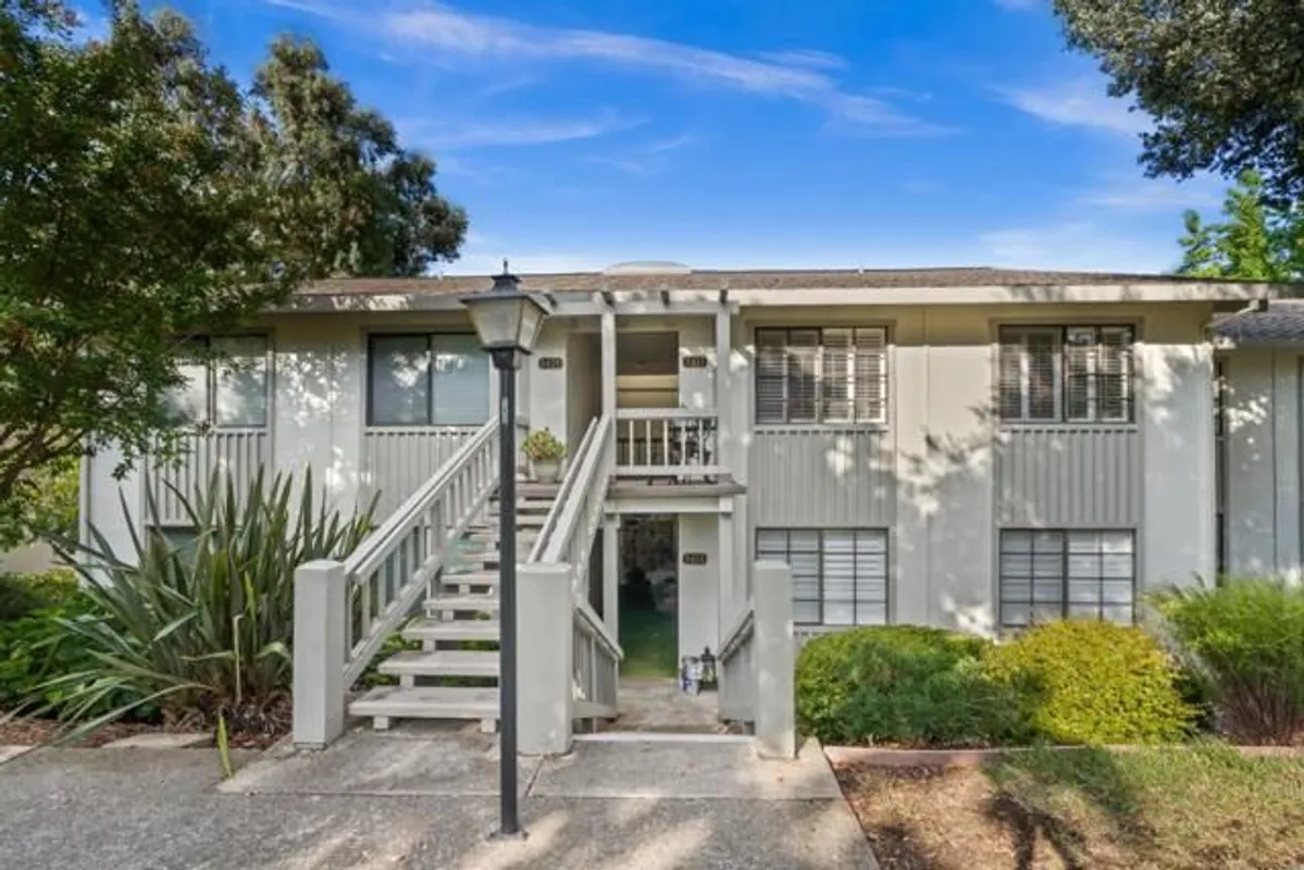 Property Slideshow image 1 of 44 | 5437 cribari grn, San Jose, CA, 95135